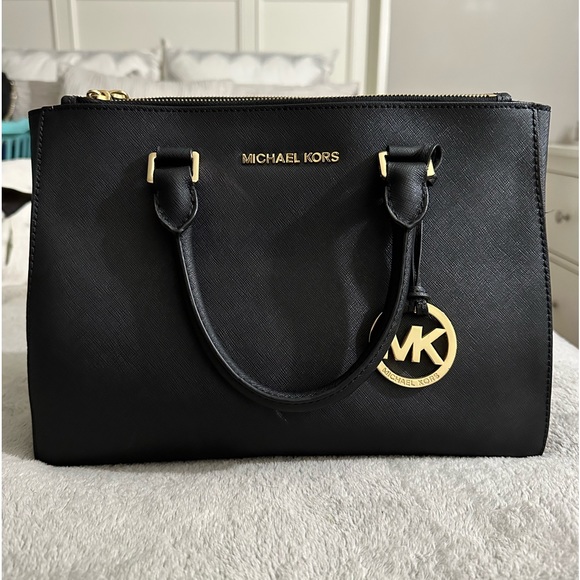 Michael Kors Handbags - Michael Kors Sutton Medium Saffiano Leather Satchel